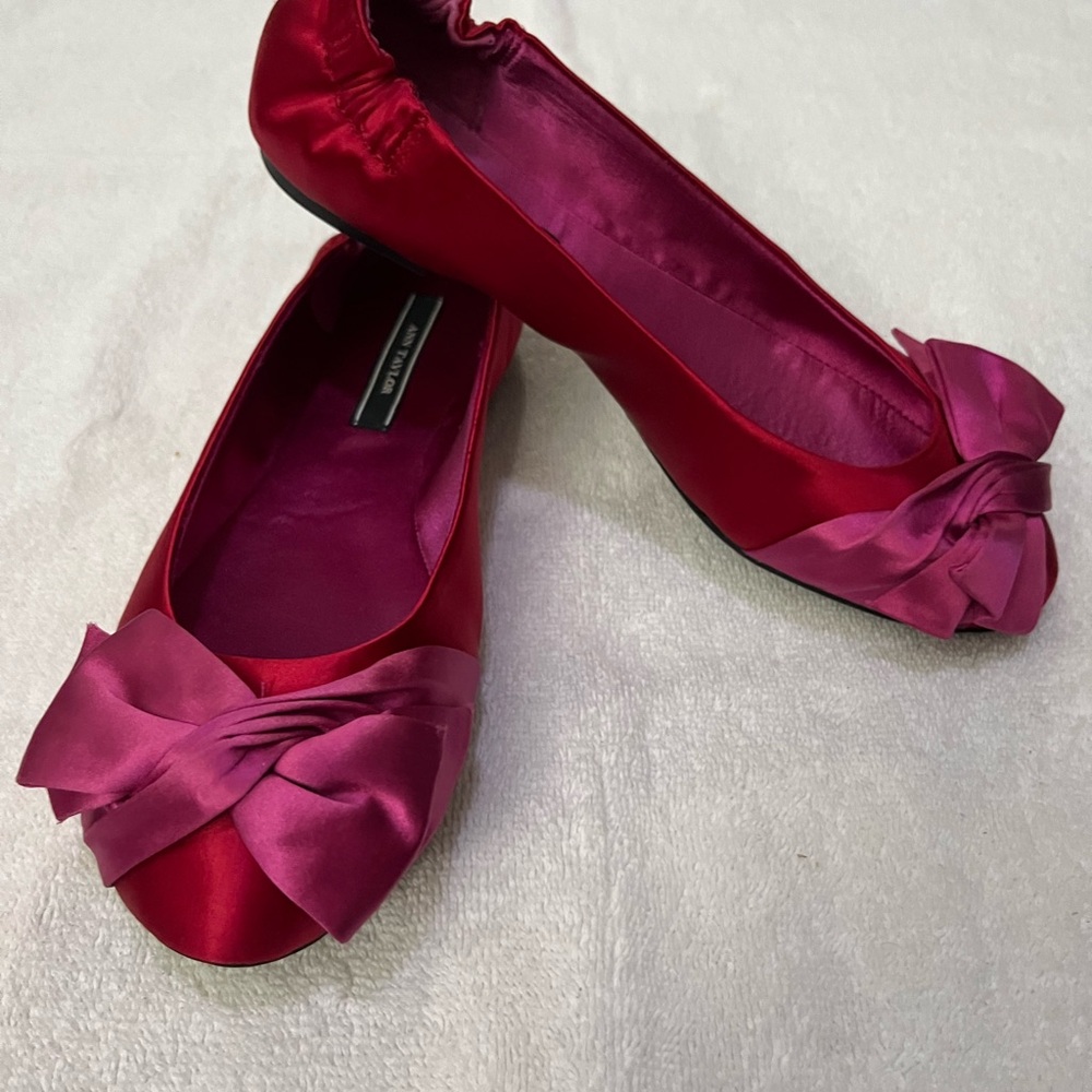 Ann Taylor Red Satin Flats with Pink Bow